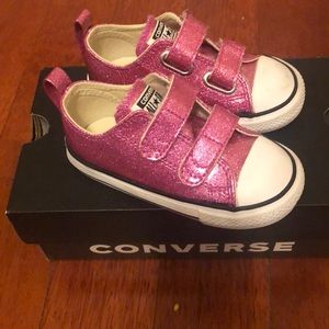 Adorable Toddler pink glitter converse sneakers